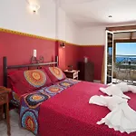 فندق Nostos & 2*