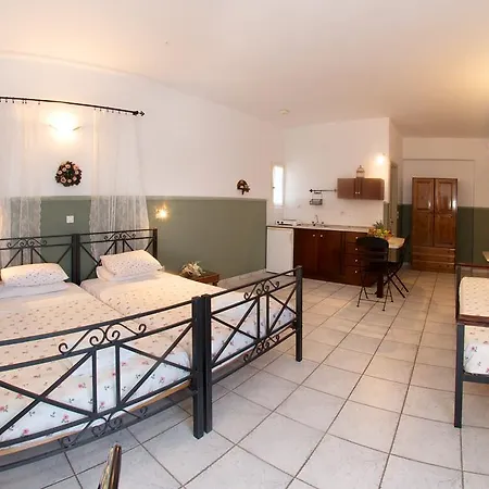 Hotel Nostos 3*