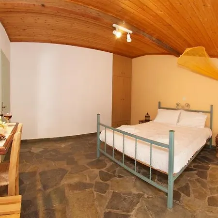 Nostos 3*