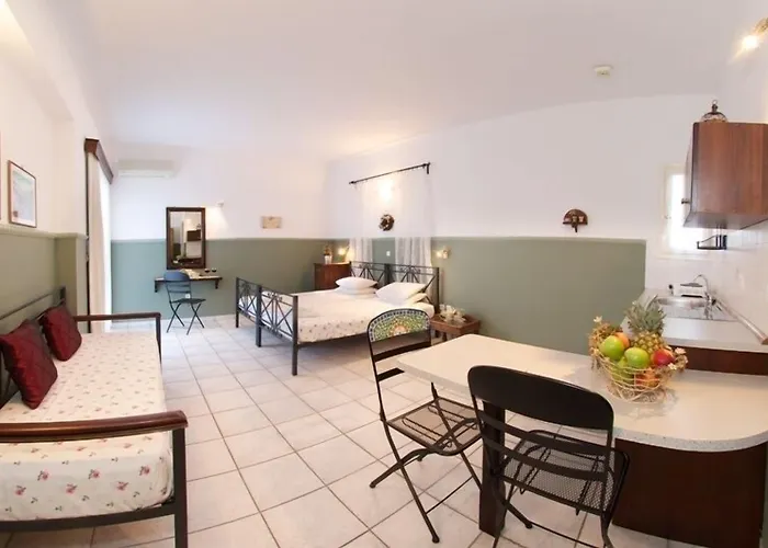 Nostos & Szálloda 2*