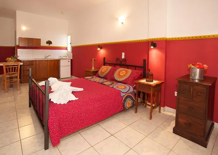 Nostos & Szálloda 2*