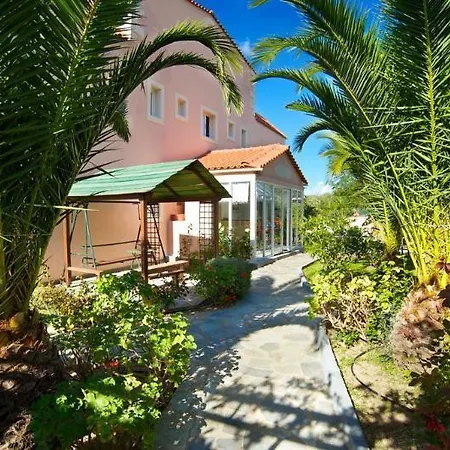 מלון Nostos & Vlachata