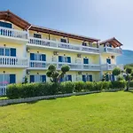Nostos & Hotel 2*