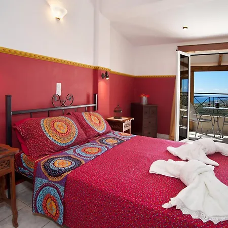 Hotel Nostos & 2*